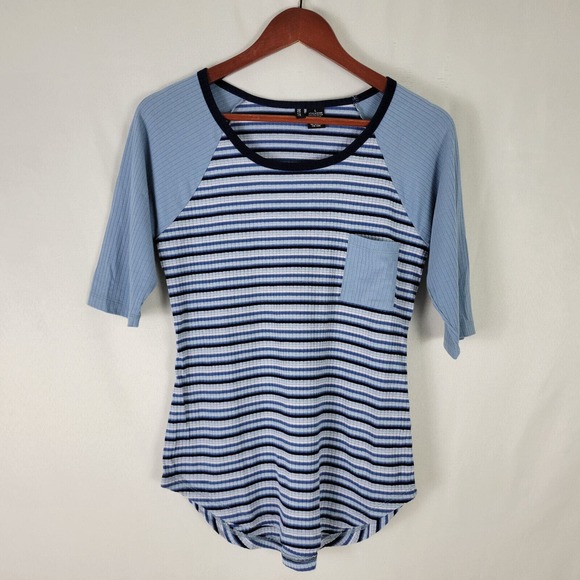 No‎ Comment Juniors Shirt Large Fitted Top Blue Striped 1/2 Sleeve Round Neck - Picture 1 of 11